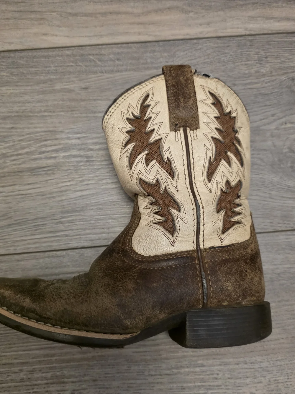 Ariat Kids VentTEK Western Cowboy Boots - Size 11 Youth (Style 10031490)